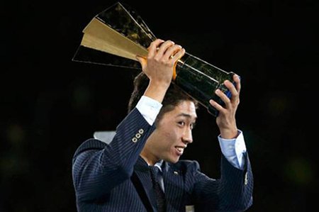 Kình ngư Nhật Bản Kosuke Hagino nhận danh hiệu Vận động viên xuất sắc nhất